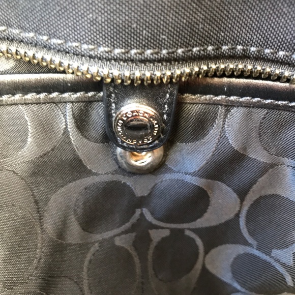 COACH WEEKENDER TRAVEL TOTE IN BLACK - Picture 6 of 6